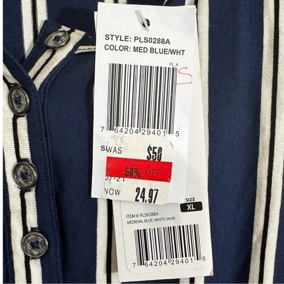 🌸NWT- Peace & Pearls- Navy/White Stripe Tank Shorts Romper- Size XL - Picture 5 of 7